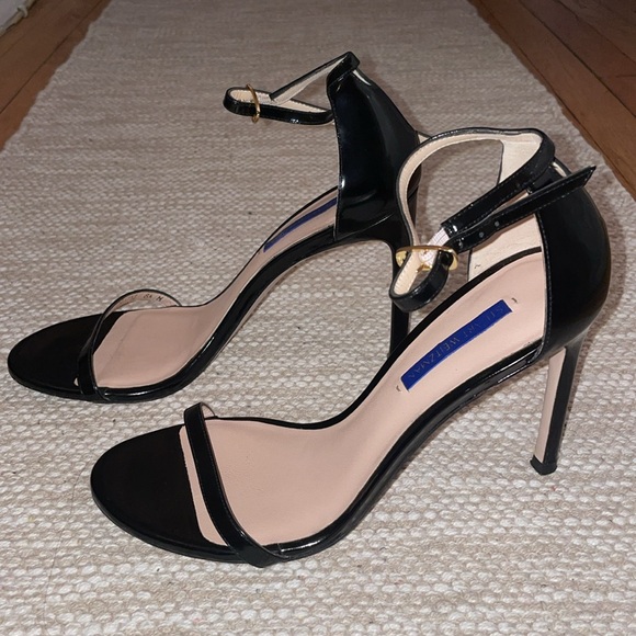 Stuart Weitzman - Picture 3 of 6